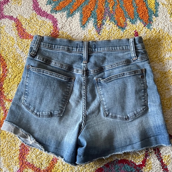 MADEWELL HIGH RISE RAW HEM DENIM SHORTS SIZE 26 / 2 BUTTON FLY - Picture 4 of 8